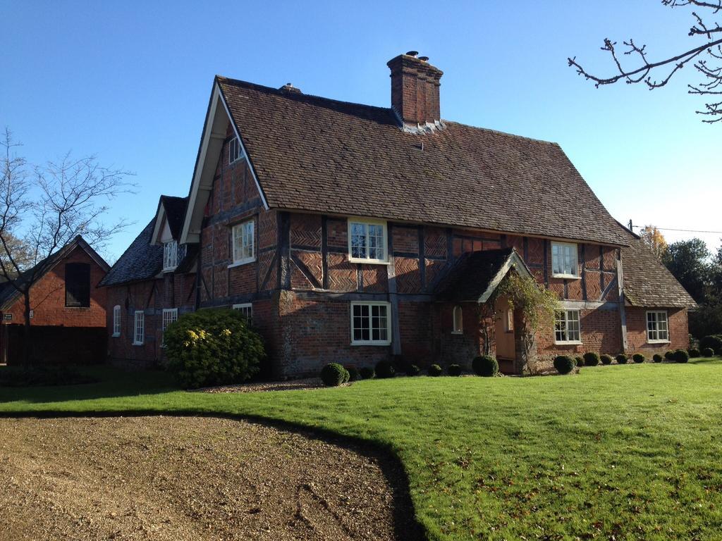 Ranvilles Farm House Hotel Romsey Exterior photo